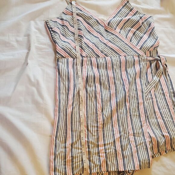 NWT BB Dakota striped wrap style romper L - Picture 9 of 14